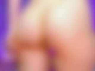 Live cam show with LinaStones - Squirt on friskycurves.com