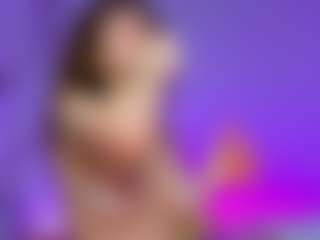 Live cam show with LinaStones - Squirt on boobsie.com