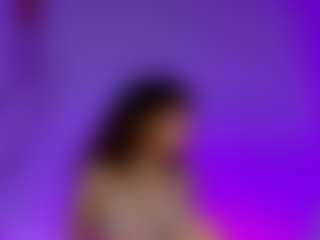 LinaStones's Live Sex Cam Show