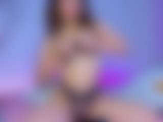 LinaStones's Live Sex Cam Show
