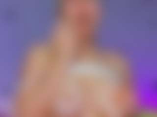 Live cam show with LinaStones - Solo on Camsoda