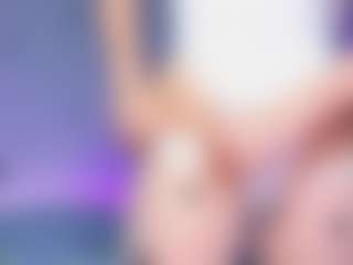LinaStones's Live Sex Cam Show