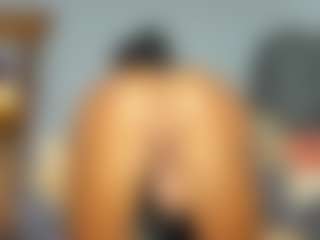 Live cam show with Vicky-Hot - Black Hair on LiveSexCams6