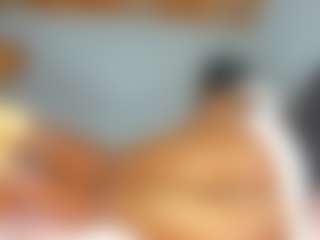 Live cam show with Vicky-Hot - Black Hair on TeamSkeetLive