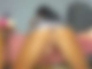 Live cam show with Vicky-Hot - Muscular on TeamSkeetLive