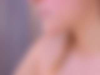Live cam show with Nathalie Rivers - Thick on livesuperchat.net