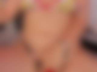 Live-Cam-Show mit Nathalie Rivers - Double Penetration auf Camsoda