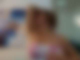 Tea MILF en webcam transmitiendo en vivo