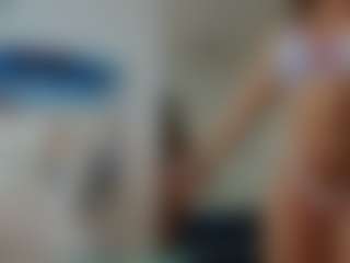 Tea MILF webcam performer live streaming