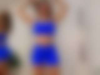 Tea MILF webcam performer live streaming