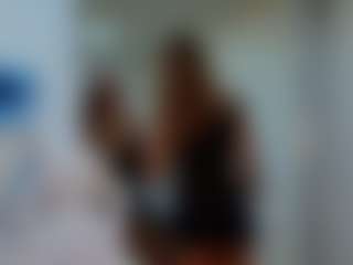 Live cam show with Tea - Public MILF on SpunkLive