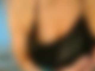Live cam show with Tea - Middle Aged on Dolls Live