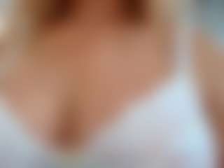 Tea's Live Sex Cam Show