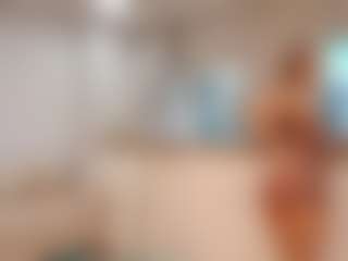 Tea MILF webcam performer live streaming