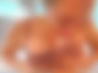 Tea MILF webcam performer live streaming