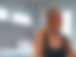Live cam show with Tea - Blonde Hair Middle Aged on AdultVida.com