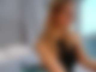 Live cam show with Tea - Fuck on Camsoda