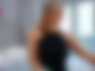 Live cam show with Tea - Blonde Hair Middle Aged on live18s.com