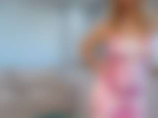 Tea MILF webcam performer live streaming