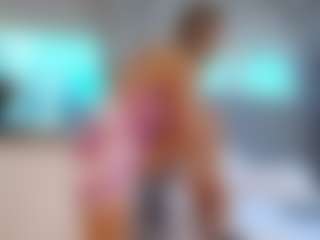 Live cam show with Tea - Muscle on madthumbs