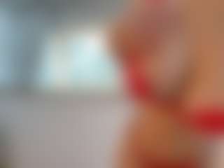 Tea MILF webcam performer live streaming