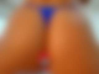 Live cam show with Tea - Blonde Hair Dildo on Hubzter Live