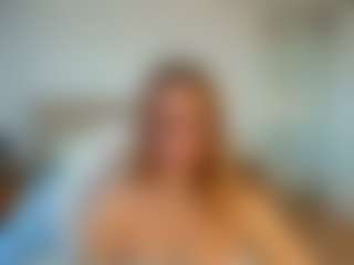 Live cam show with Tea - Public Mature on Dolls Live