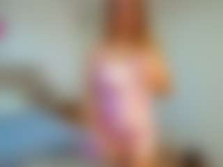 Live cam show with Tea - Public MILF on Dolls Live