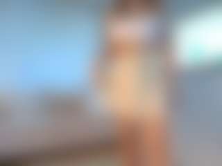 Live cam show with Tea - Shaved on Camsoda