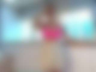 Tea MILF webcam performer live streaming