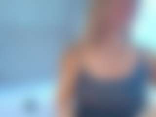 Live cam show with Tea - Blonde Hair Fetish on Dolls Live