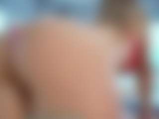 Live cam show with Tea - Shaved on Camsoda