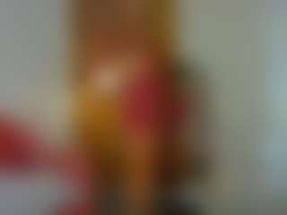 Live cam show with Tea - Blonde Hair Middle Aged on Milfs Live