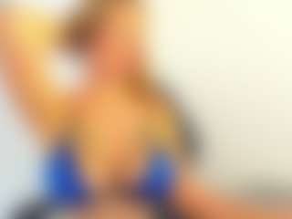 Live cam show with Tea - Gamer Mature on https://playwithruby.com