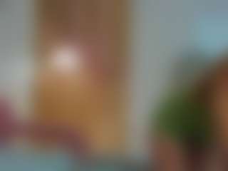Live cam show with Tea - Public MILF on Streamer API