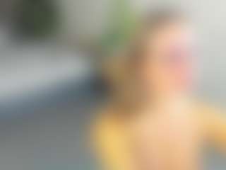 Live cam show with Tea - Grey Eyes on liverealitysex.com