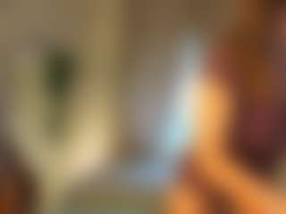Live cam show with Tea - Blonde Hair Curvy on live.xheat.ai