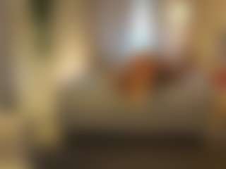 Live cam show with Tea - Public MILF on live.xheat.ai