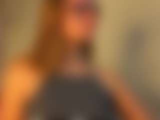 Live cam show with Tea - Middle Aged on livesexfox.com