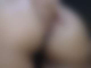 Live cam show with Pandora-Sweet - Ass Bouncing on Camsoda Late Night