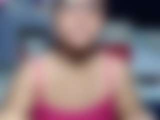 Samy-mature MILF webcam performer live streaming