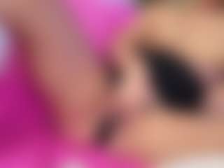 Live cam show with Brittany - Spank on Milfs Live