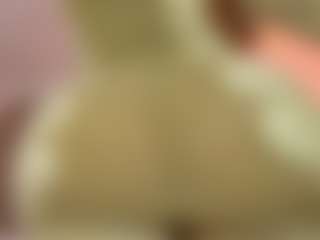 Live cam show with melonsboobss - Bedroom on camtv