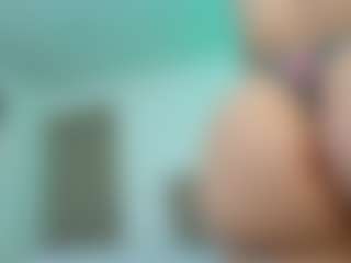 Live cam show with melonsboobss - Wet on CamClone