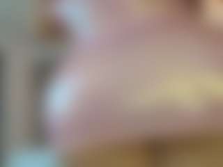 Live cam show with melonsboobss - HD on Camsoda