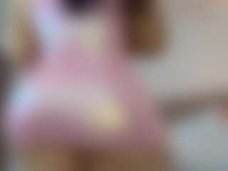 Live cam show with melonsboobss - Pretty on Lustler