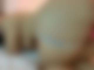 Live cam show with melonsboobss - Dildo Or Vibrator on CamwithHer