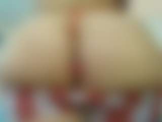 Live cam show with melonsboobss - Deepthroat on TeamSkeetLive