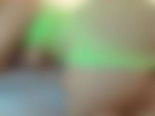 Live cam show with melonsboobss - Solo on Free Soda