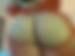 Live cam show with melonsboobss - Control on livesuperchat.net